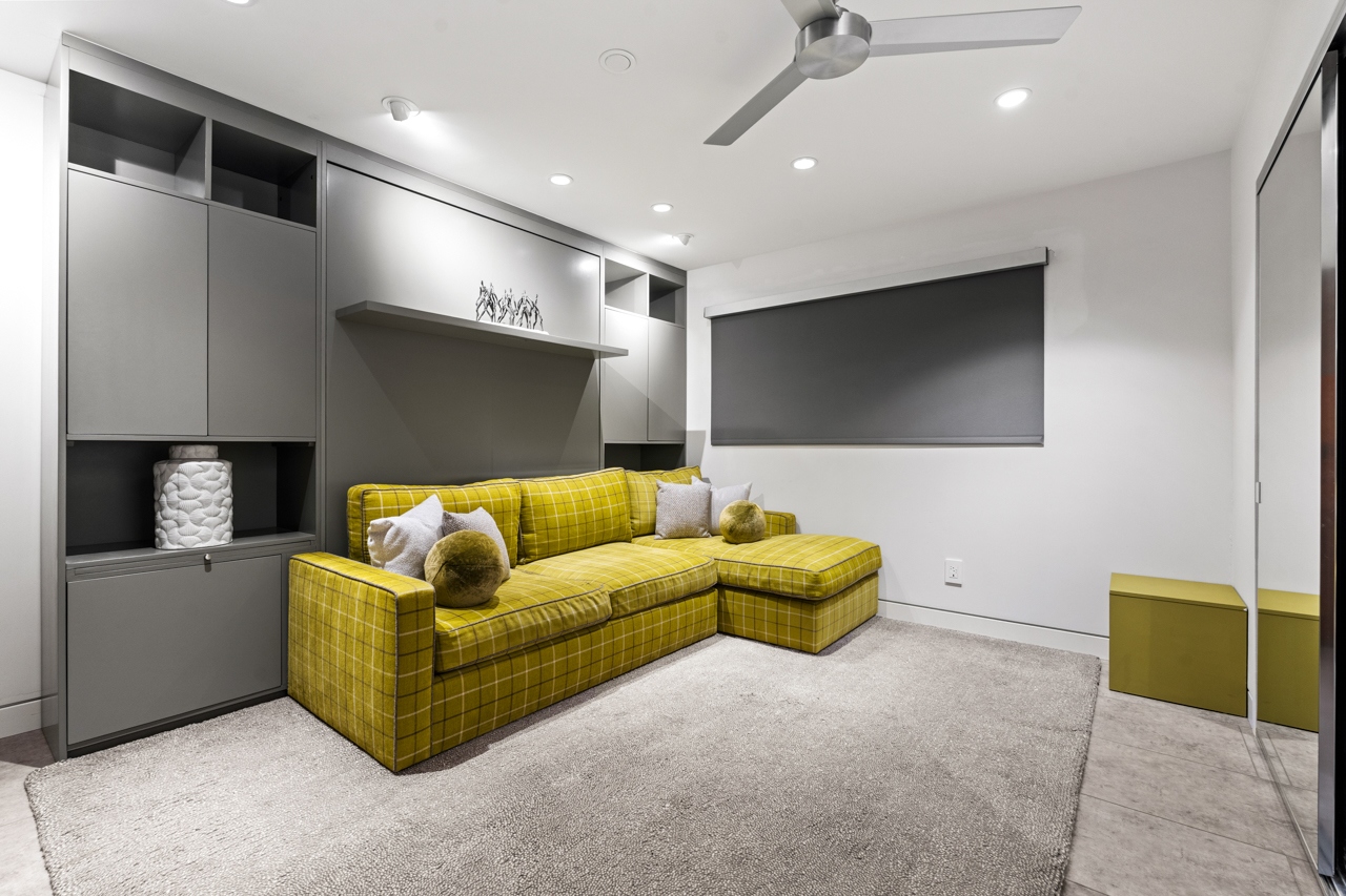 Guest suite with Murphy bed closed